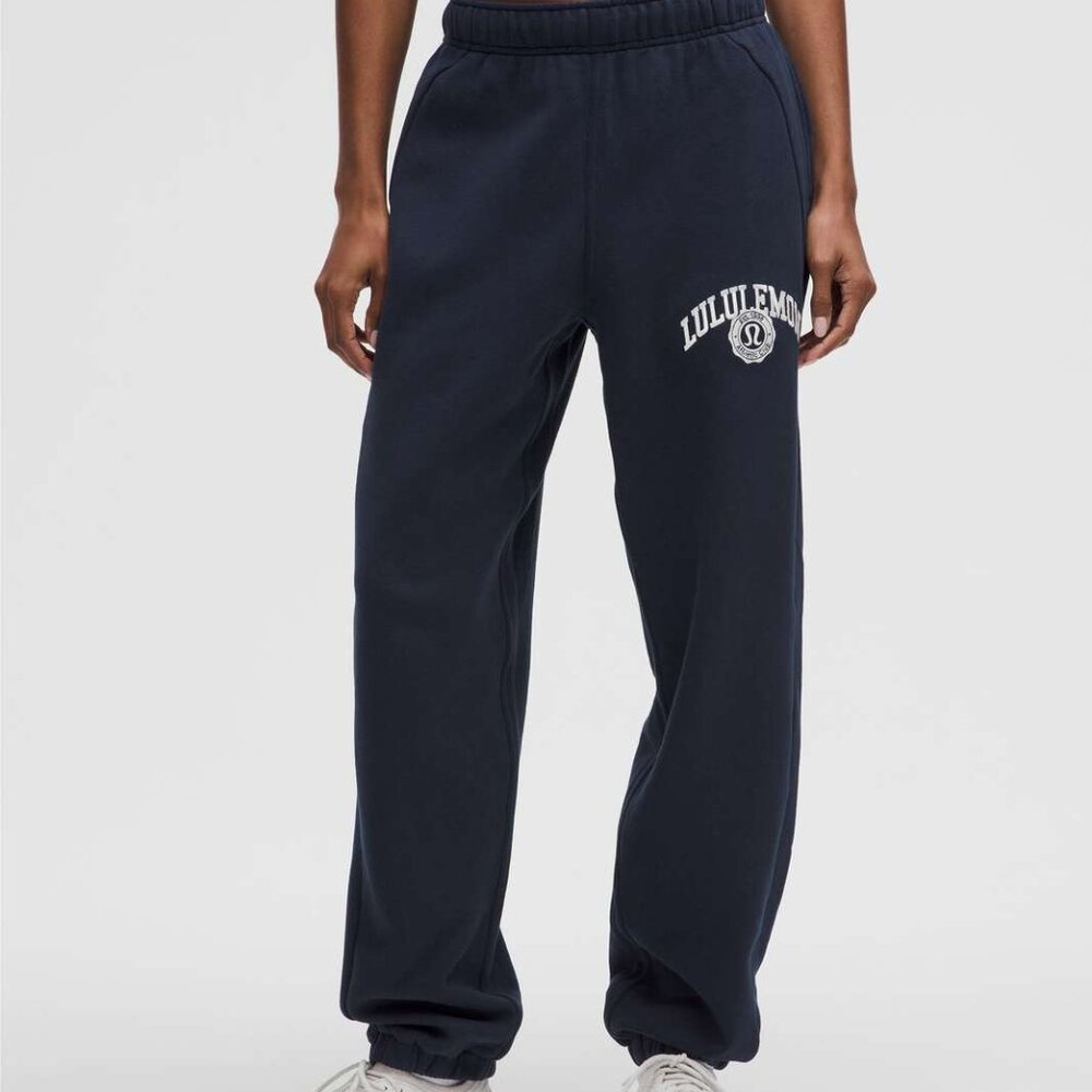 Lululemon Scuba Mid-Rise Oversized Jogger Graphic | Size M